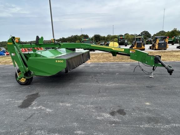 Image of John Deere S300 equipment image 3