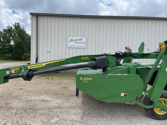 Image of John Deere S300 equipment image 2