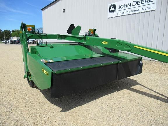 Image of John Deere S300 equipment image 4