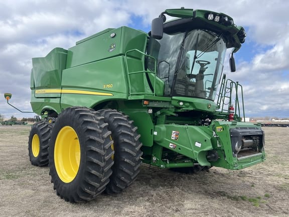 2022 John Deere S760 Equipment Image0