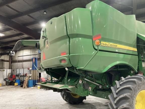 Image of John Deere S760 equipment image 2