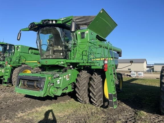 Image of John Deere S760 equipment image 2