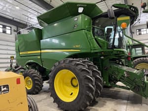 2022 John Deere S760 Image
