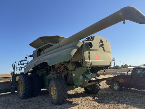 Image of John Deere S760 equipment image 2