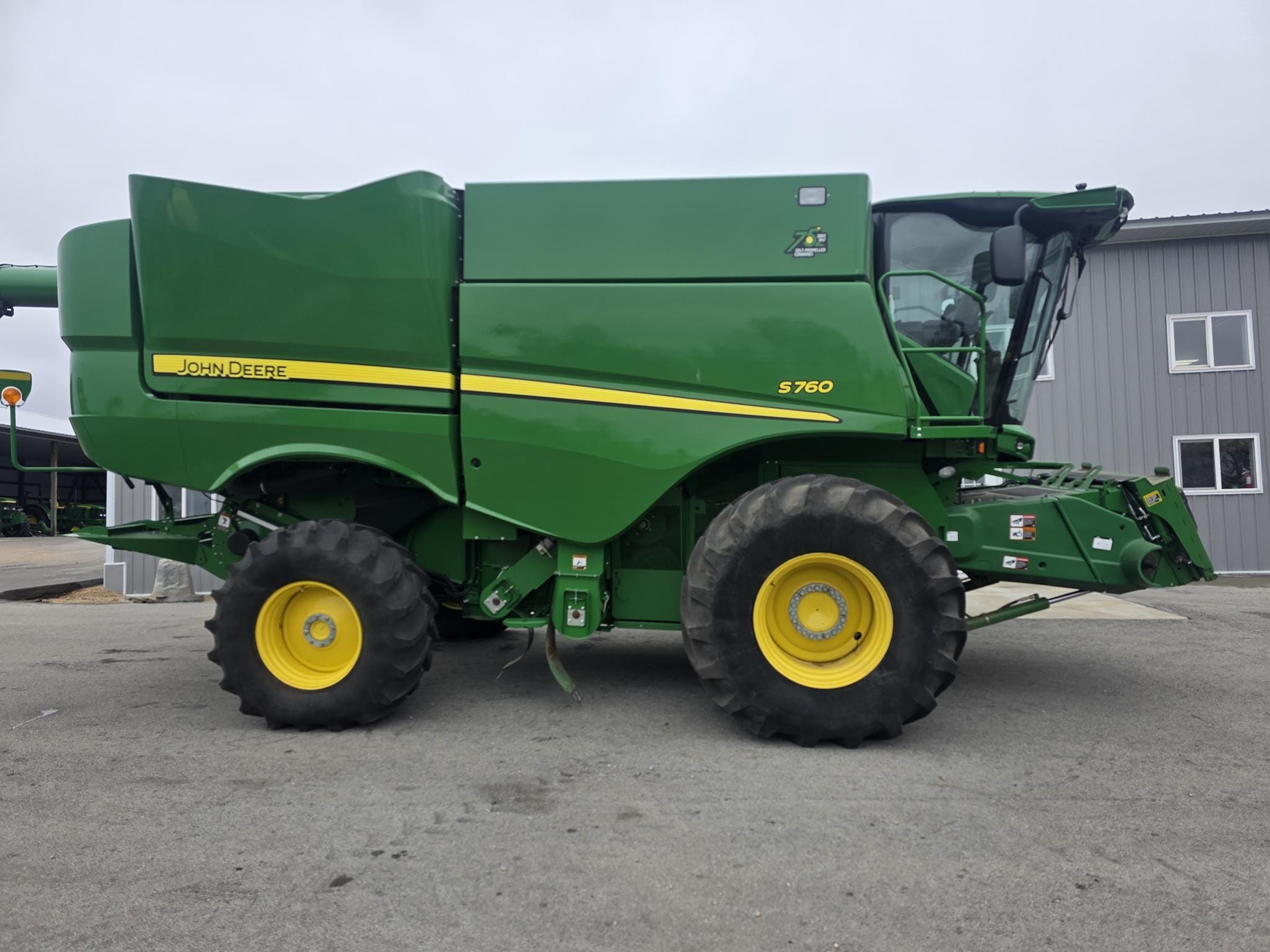 2022 John Deere S760 Equipment Image0