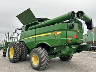 Main image John Deere S760 8