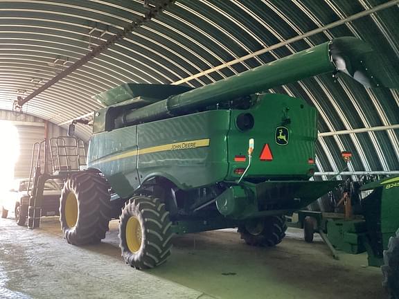 Image of John Deere S760 equipment image 2