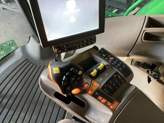 Image of John Deere S760 equipment image 4