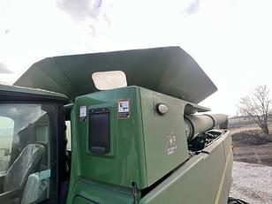 Main image John Deere S760 13