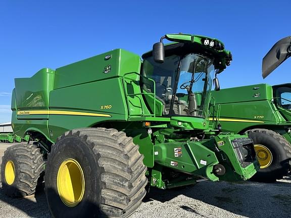 Image of John Deere S760 equipment image 1