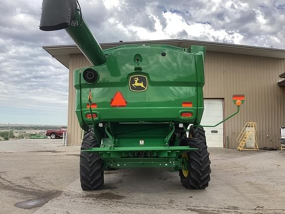 Image of John Deere S760 equipment image 4