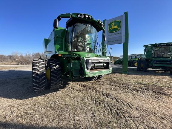 Image of John Deere S760 equipment image 2