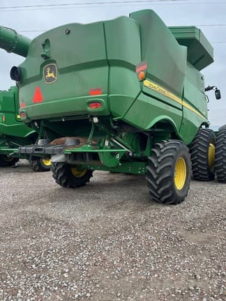 Image of John Deere S760 equipment image 2