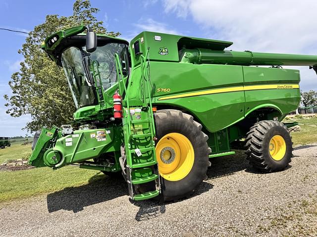 Image of John Deere S760 equipment image 1