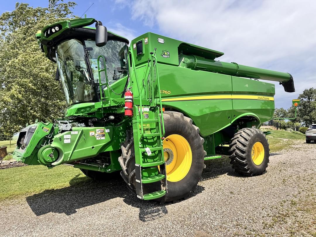 Image of John Deere S760 Primary image