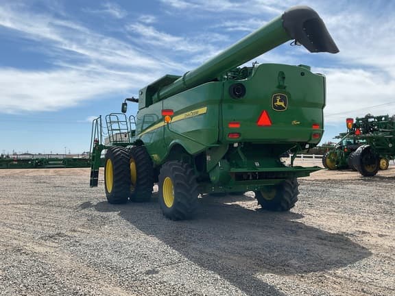 Image of John Deere S760 equipment image 2