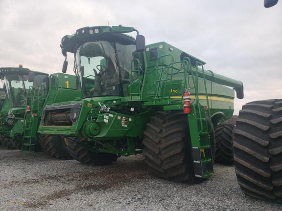 Main image John Deere S760