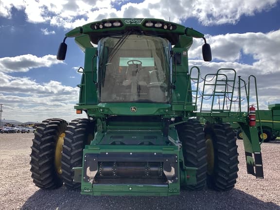 Image of John Deere S760 equipment image 1