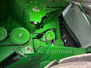 Main image John Deere S760 9