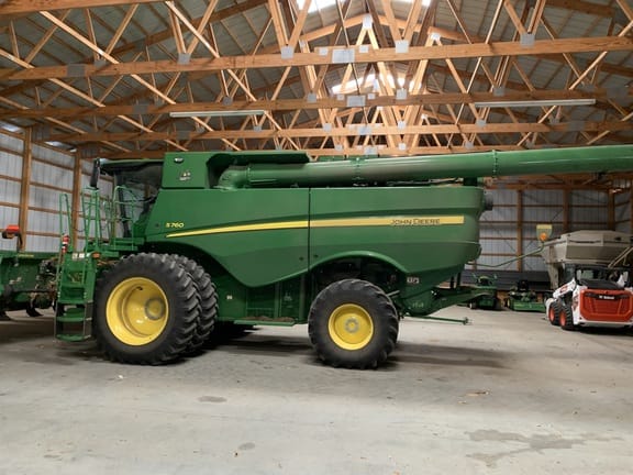 Main image John Deere S760