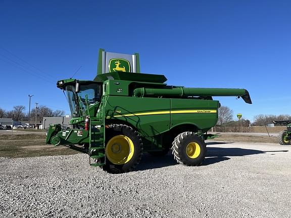 Image of John Deere S760 equipment image 1