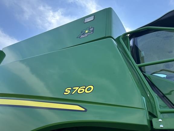 Image of John Deere S760 equipment image 4