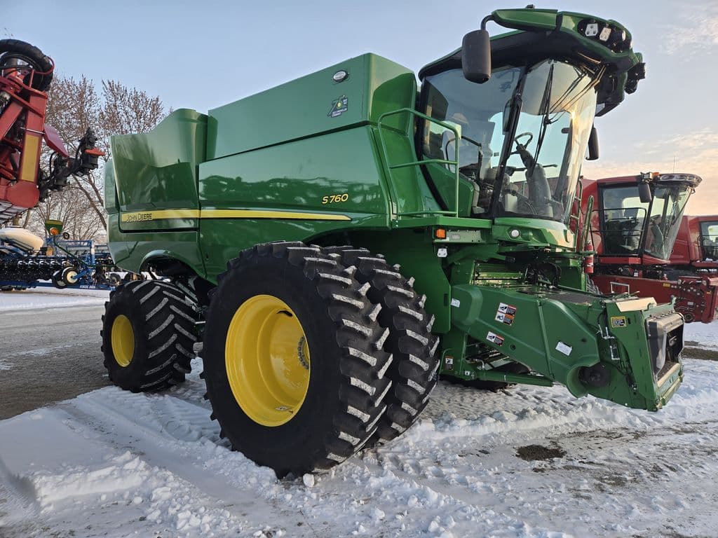 Image of John Deere S760 Primary image