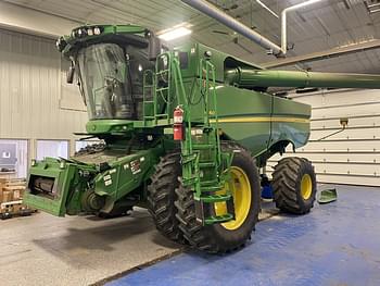 2022 John Deere S760 Equipment Image0