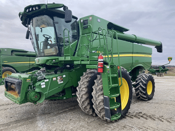 Main image John Deere S760