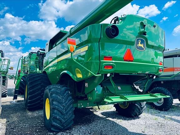 Image of John Deere S760 equipment image 2