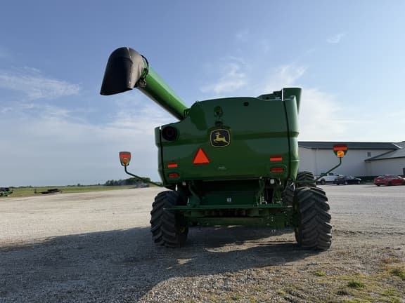 Image of John Deere S760 equipment image 4