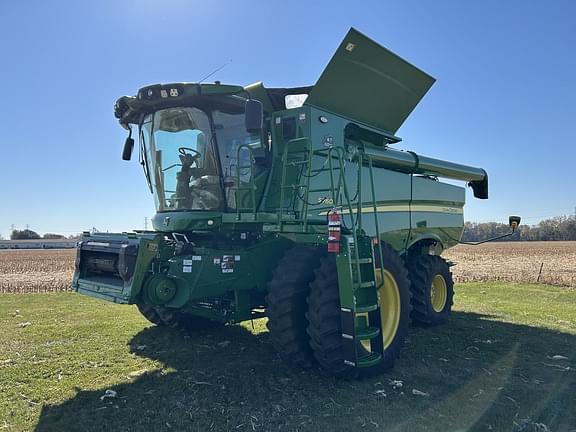 Image of John Deere S760 equipment image 2