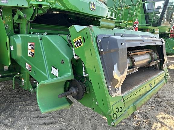 Image of John Deere S760 equipment image 1