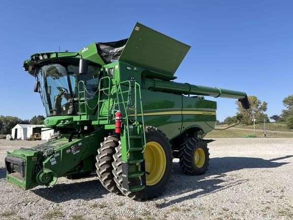Main image John Deere S760