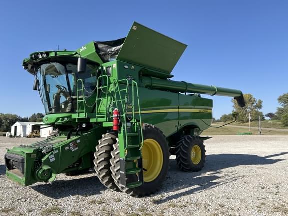 Image of John Deere S760 Primary image