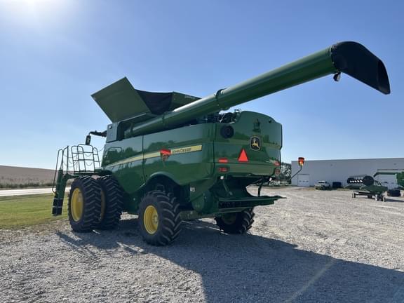 Image of John Deere S760 equipment image 3