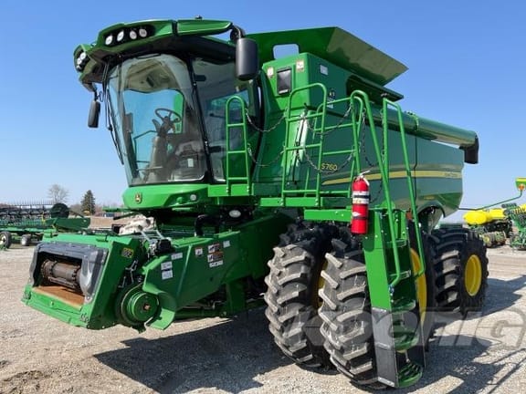 Main image John Deere S760
