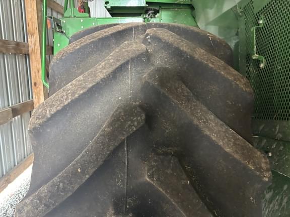 Image of John Deere S760 equipment image 4