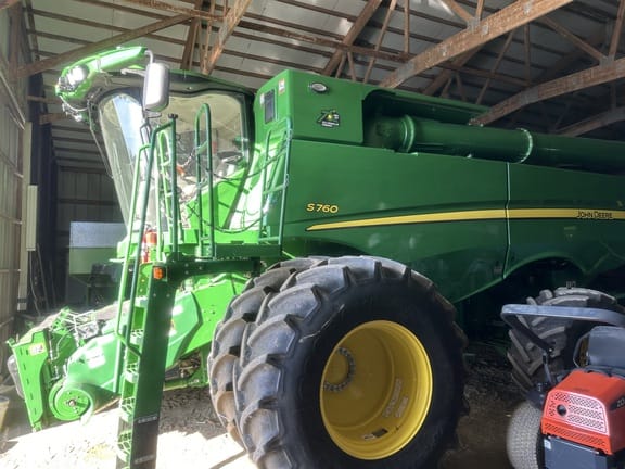 2022 John Deere S760 Equipment Image0