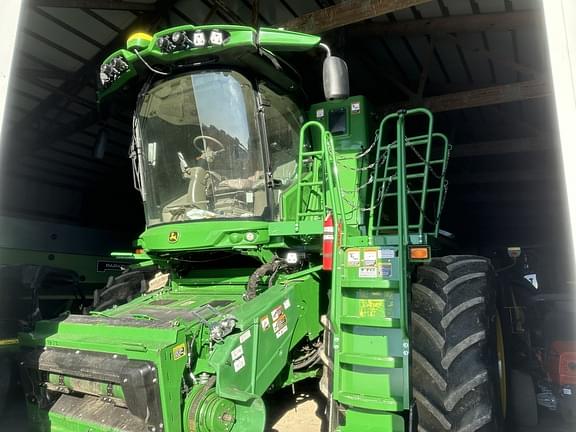 Image of John Deere S760 equipment image 1