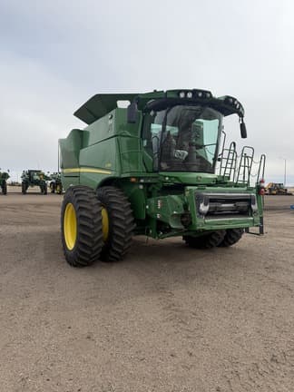 Image of John Deere S760 equipment image 3
