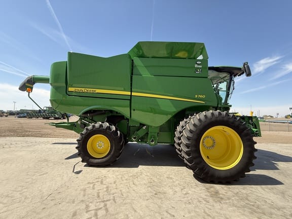 2022 John Deere S760 Equipment Image0