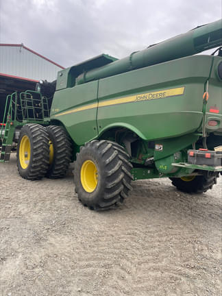 Image of John Deere S760 equipment image 1
