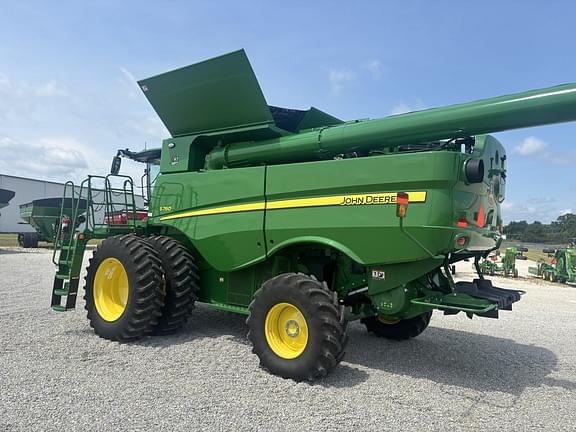 Image of John Deere S760 equipment image 2