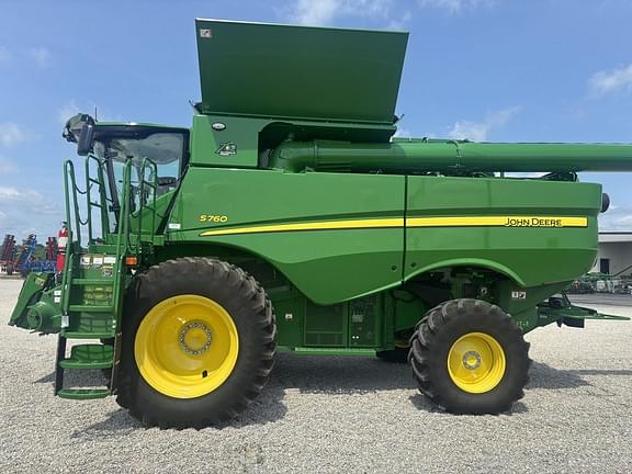 Image of John Deere S760 equipment image 1