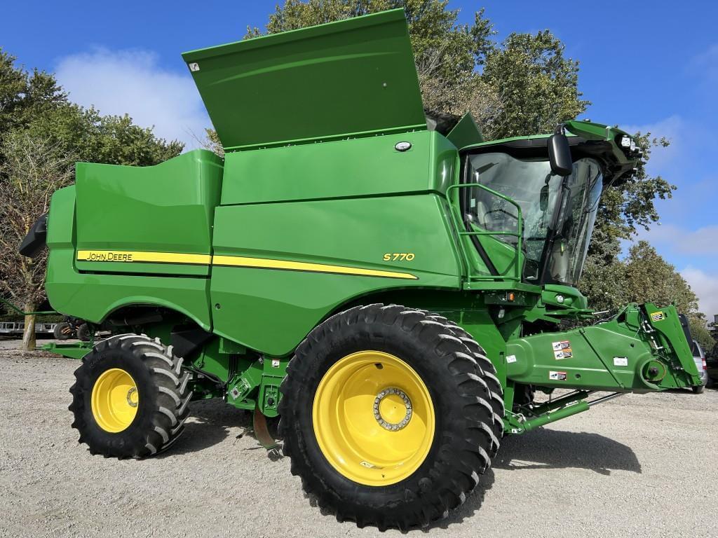 Image of John Deere S770 Primary image