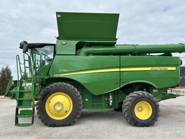 Image of John Deere S770 equipment image 2