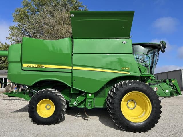 Image of John Deere S770 equipment image 3