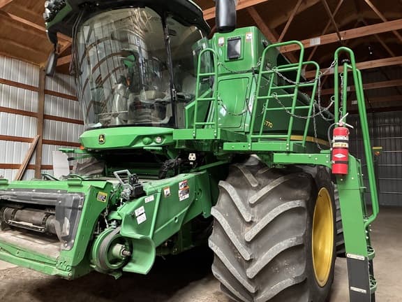 Image of John Deere S770 equipment image 1