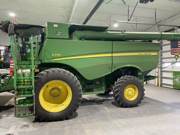 2022 John Deere S770 Equipment Image0